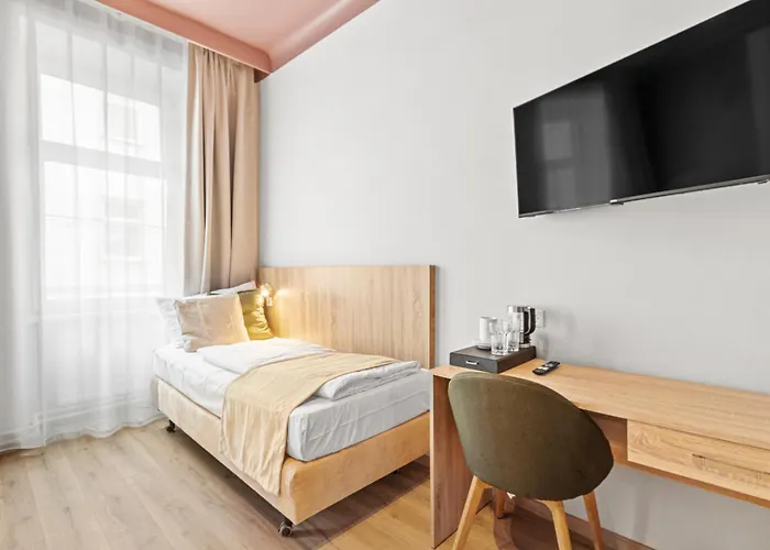 Dependance I 6 Mins To U6 Alser Strasse I Self Check In Otel