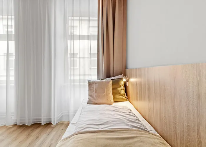 Dependance I 6 Mins To U6 Alser Strasse I Self Check In Otel