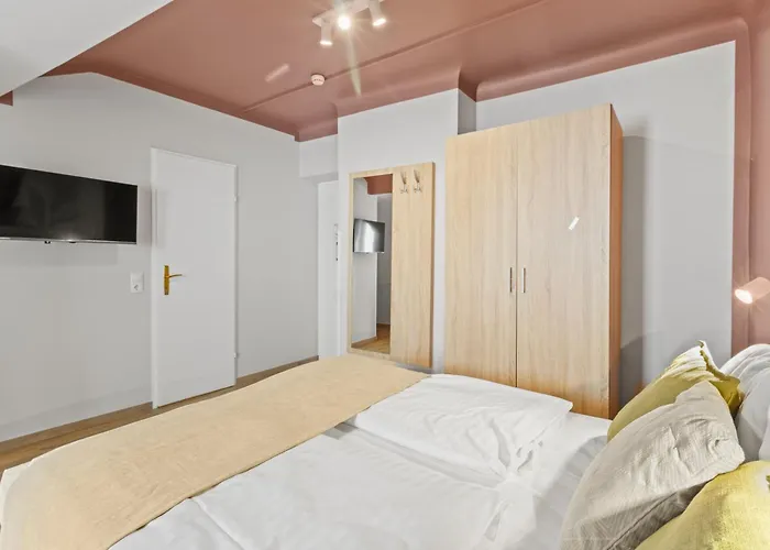 Hotel Dependance I 6 Mins To U6 Alser Straße I Self Check In Wien